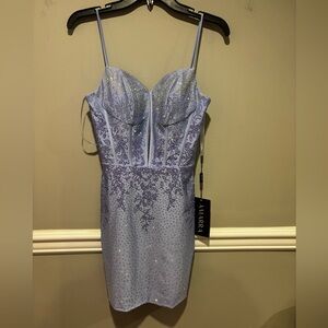 Women's Lavender Embellished Jr. Prom, Prom, Graduation, Sweet Dress Size 6 NWT